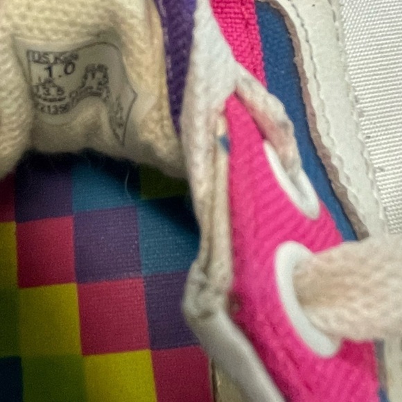 Girls VANS off the wall neon and white. Gently worn size 1. - Picture 2 of 6